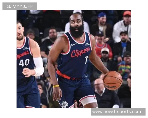 快船其他球员三分球表现惨淡仅命中一球莱昂纳德哈登科林斯缺阵影响显著